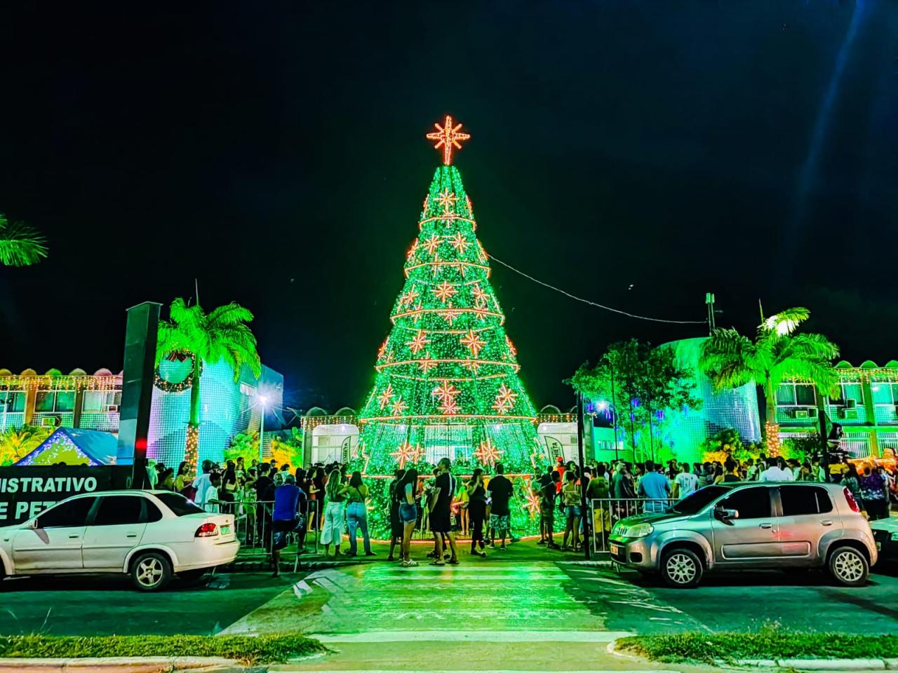 Confira a decoração natalina de Anchieta