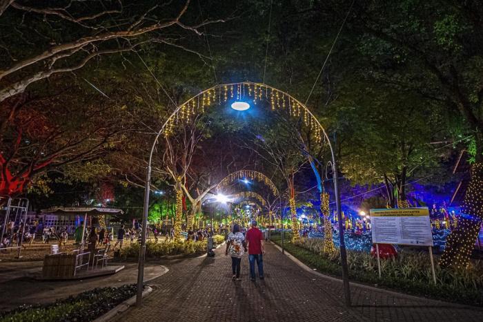 Natal: Vitória inauguração iluminação e decoração natalinas nesta quinta-feira