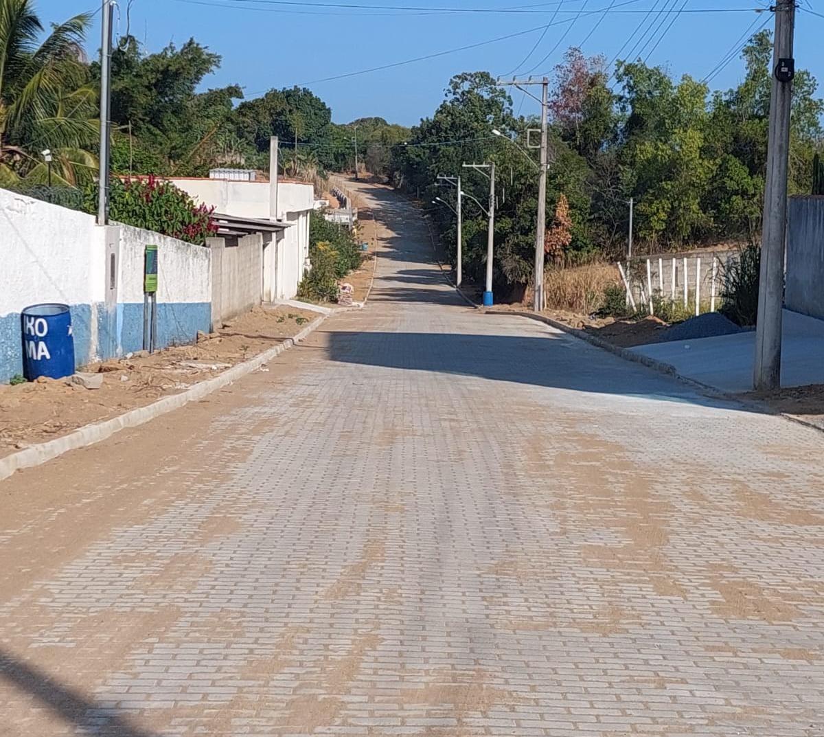 Obras de pavimentação avançam no bairro Guanabara