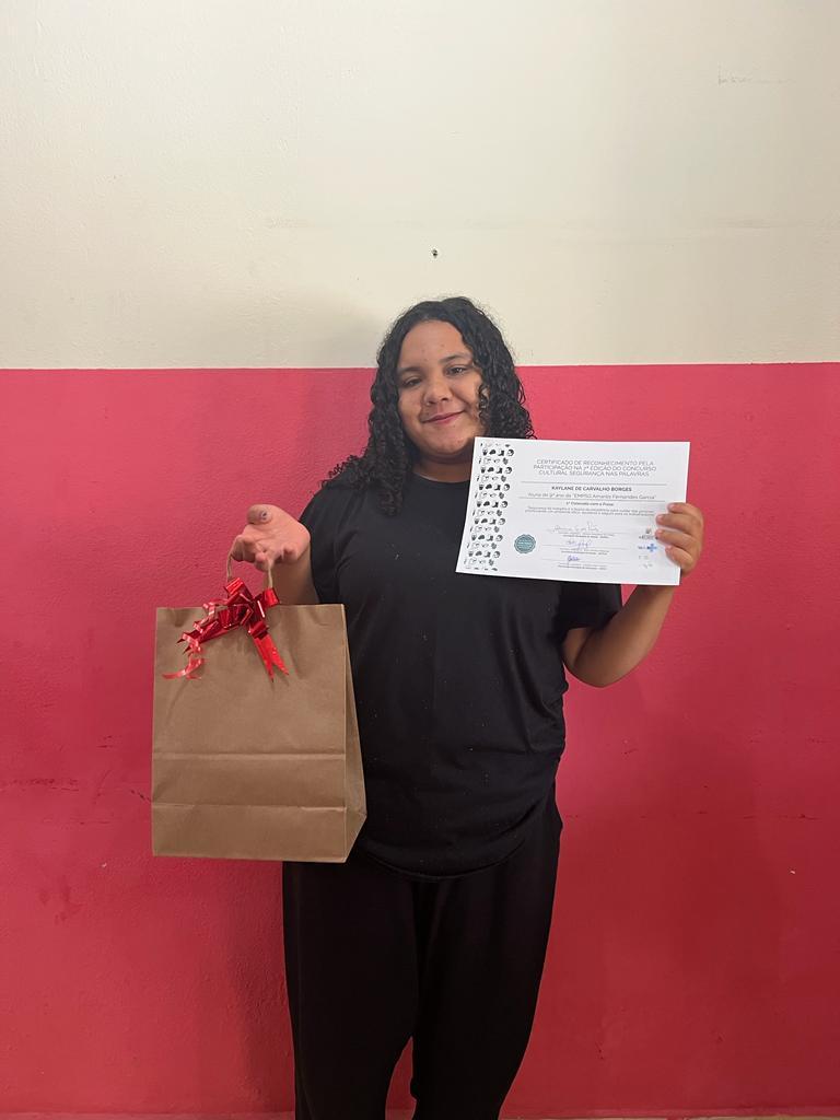 Alunos premiados no Concurso Cultural Segurança nas Palavras