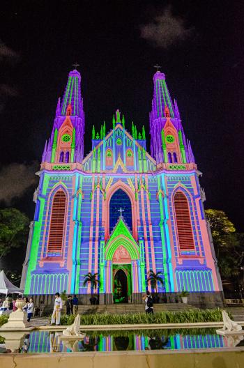 Catedral terá projeções natalinas e das belezas de Vitória no domingo (11)