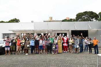 Centro de Acolhimento para Pessoas em Situação de Rua tem almoço com prefeito