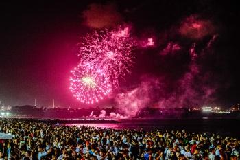 Réveillon: mais de 9 toneladas de fogos prometem espetáculo no céu de Vitória