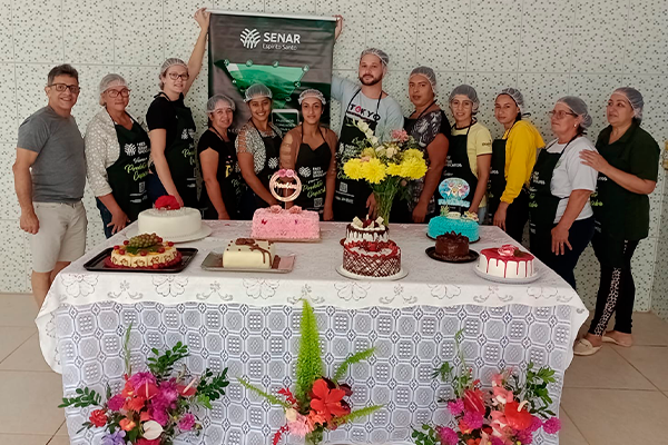 urso de Bolos Confeitados capacita 10 moradores da Serra do Boi