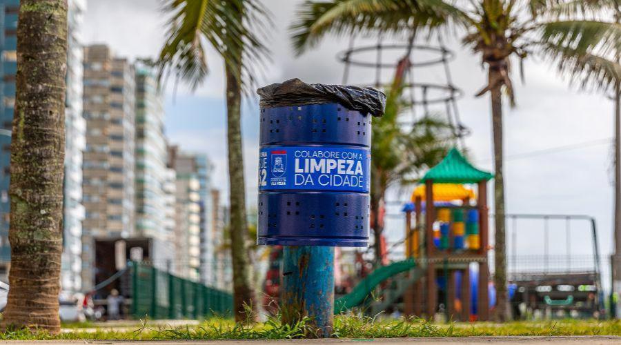 ​Novo tipo de lixeira começa ser instalada em Vila Velha
