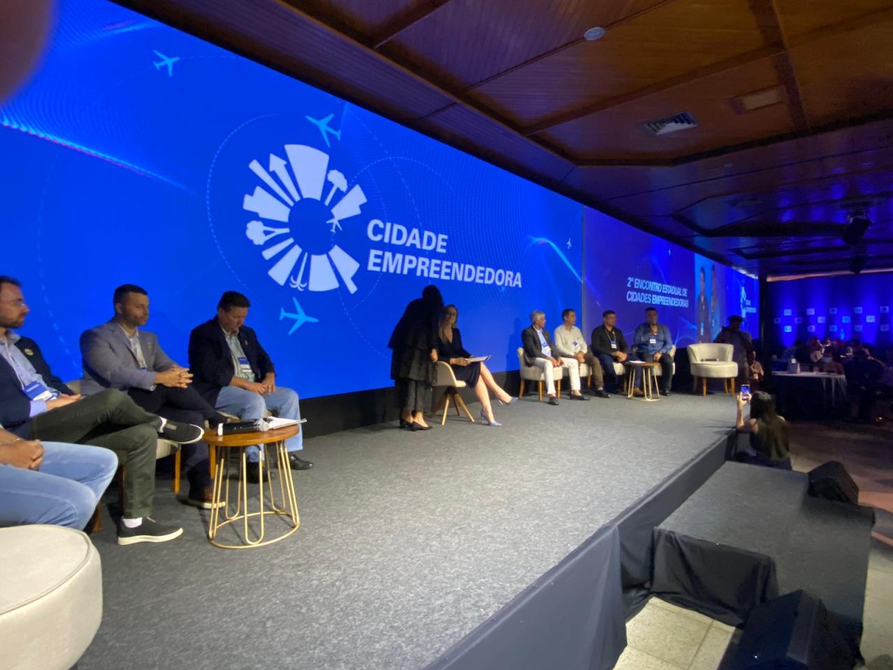 Prefeito participa do 2º Encontro Estadual de Cidades Empreendedoras