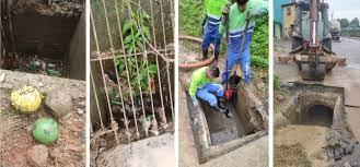 Secretaria de Serviços retira bolas de futebol e garrafas de bebidas de redes de drenagem em Flexal I e II