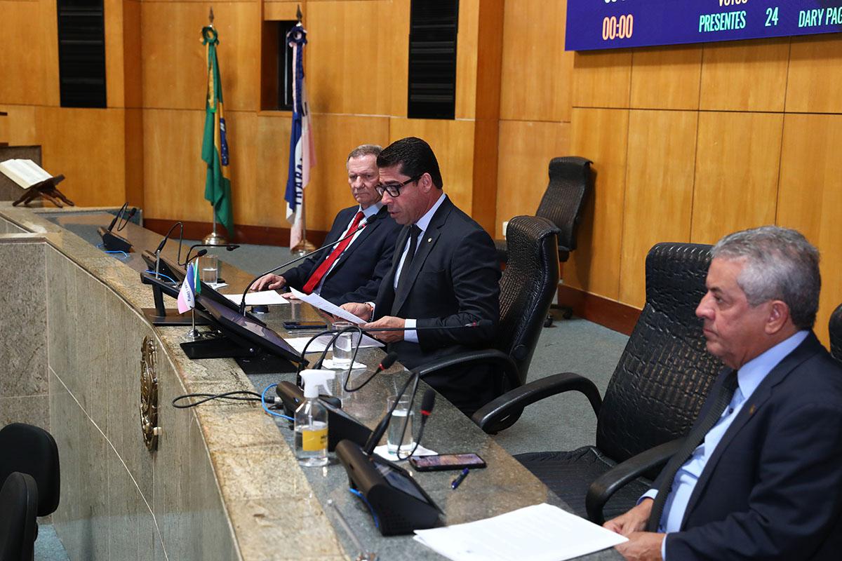 Definidos membros das comissões de Justiça e Finanças