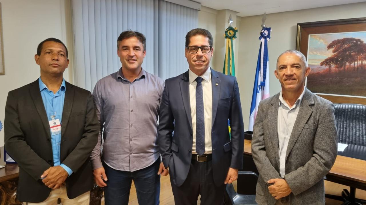 Deputados aprovam projeto que garante direito de progressão de carreira a policiais e bombeiros militares no ES