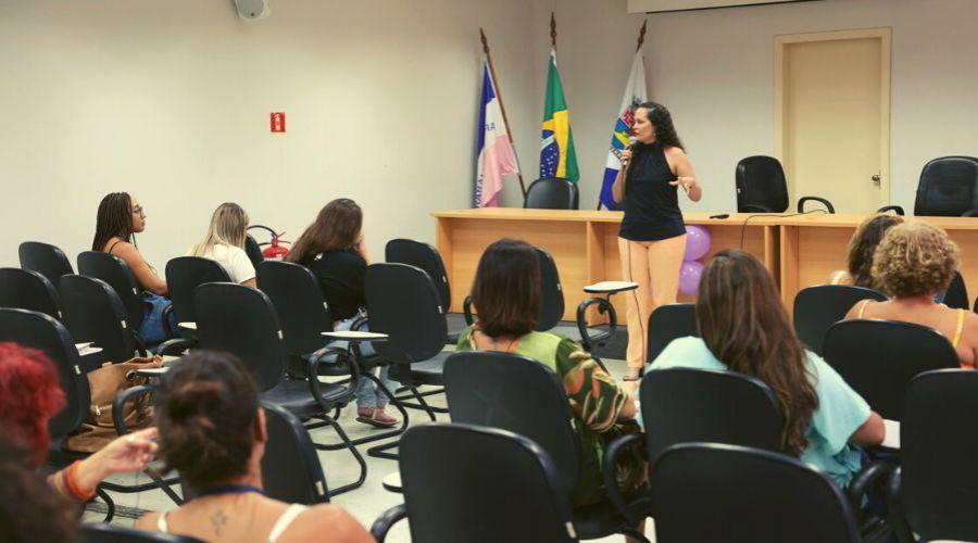 Servidores participam de palestra sobre Alzheimer