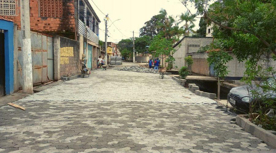 Prefeitura conclui nova pavimentação em Vila Batista