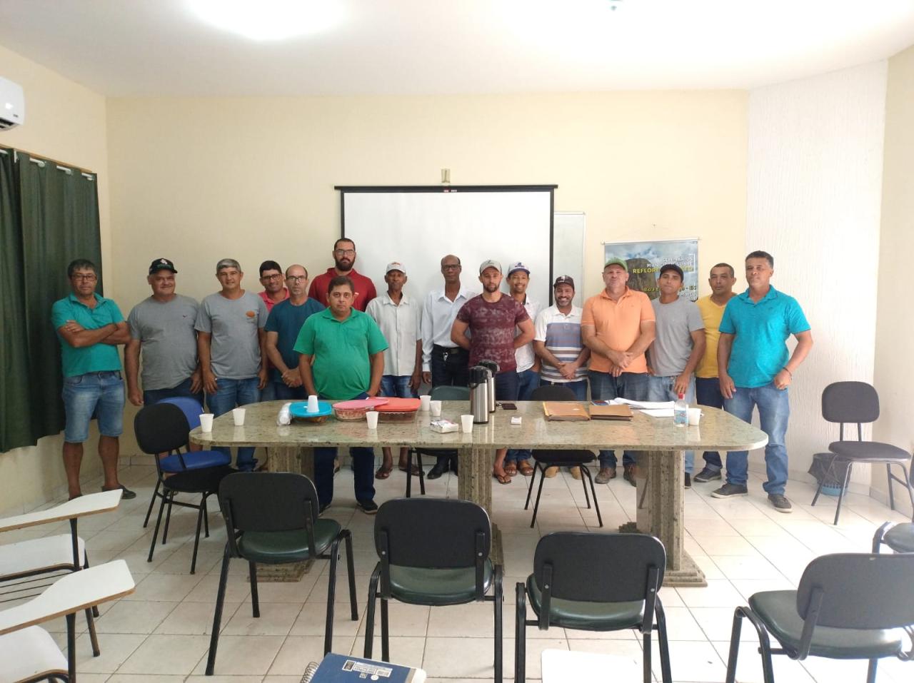Prefeitura Realiza Reunião com Presidentes das Associações de Agricultores