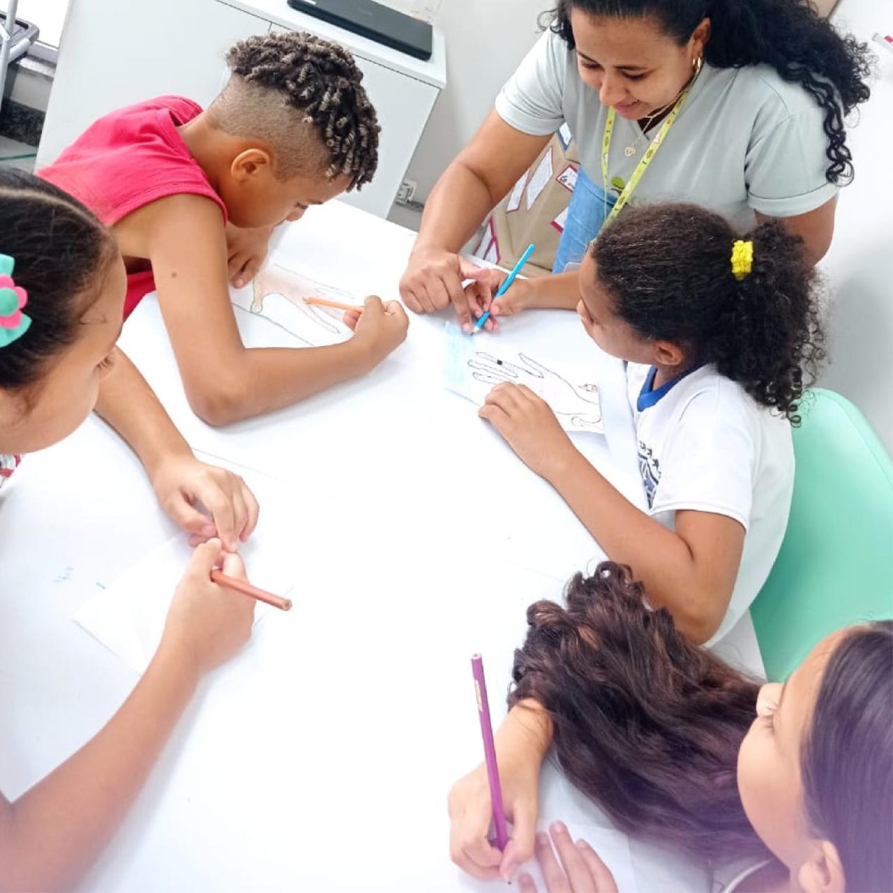 Instituto Cacau Show está com inscrições abertas para contratar educador social em Linhares