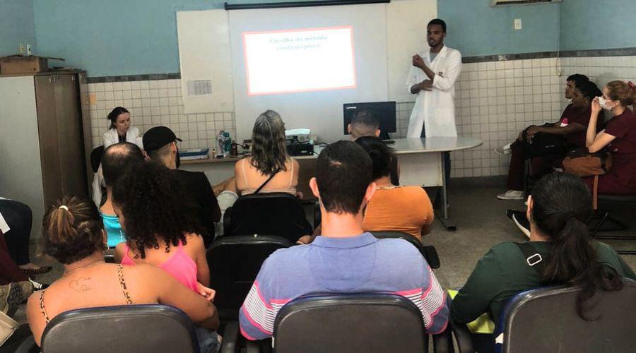 Especialistas vão informar sobre os métodos contraceptivos ofertados pelo SUS