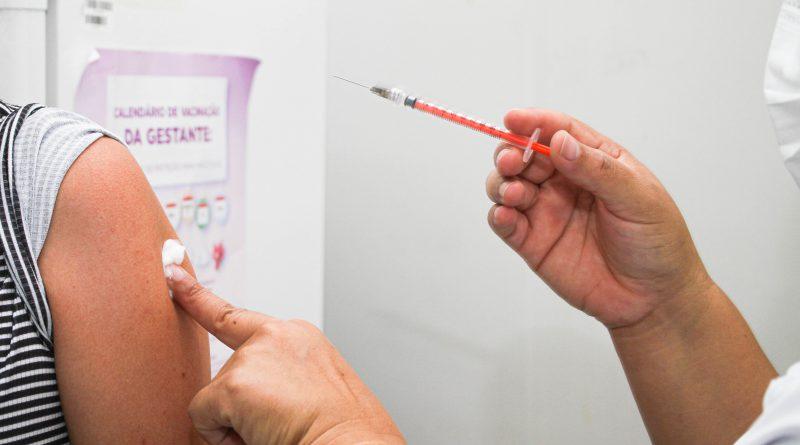 Linhares realiza Dia D de vacinação contra a Gripe e Covid neste sábado (6),