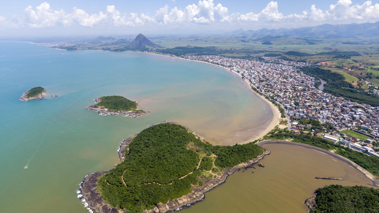 Piúma é um dos 10 destinos no ES mais procurados em pesquisa do Airbnb