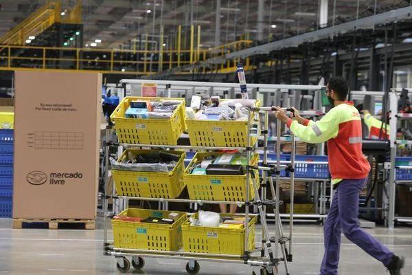 Prefeito Bruno Marianelli anuncia Centro de Distribuição (CD) do Mercado Livre em Linhares