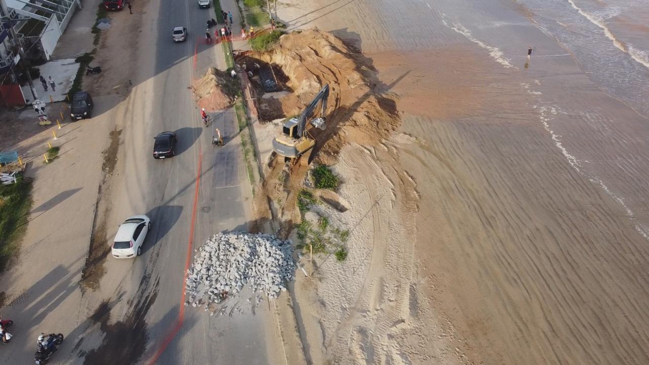 Revitalização da orla de Piúma: obra em andamento beneficiará mais de 20 mil pessoas