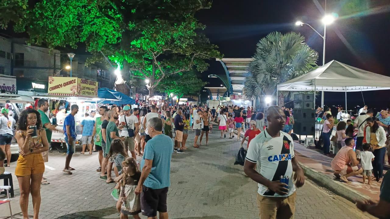 Rua Viva com samba e sertanejo neste sábado (20)