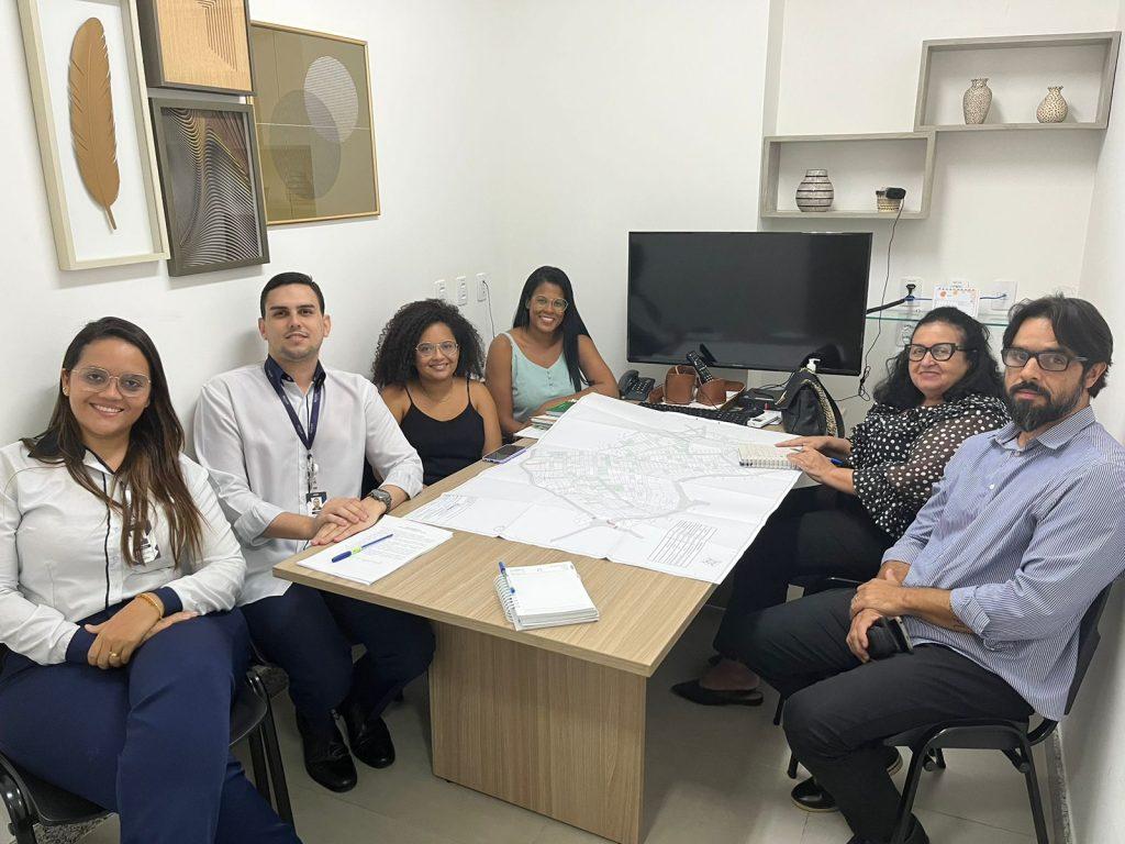Secretaria municipal de habitação e regularização fundiária divulga edital de notificação para escrituração de imóveis.