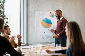Semana começa com oportunidades de capacitação para empreendedores