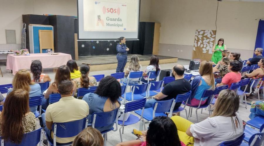 SOS Escola: diretores passam por instrução