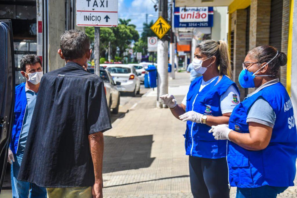 Com chegada do frio, Prefeitura de Linhares intensifica acolhimento às pessoas em situação de rua