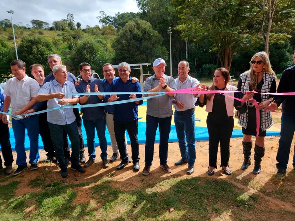 Governo do Estado inaugura obras de calçamento rural e novo Creas de ItaranaGoverno do Estado inaugura obras de calçamento rural e novo Creas de Itara
