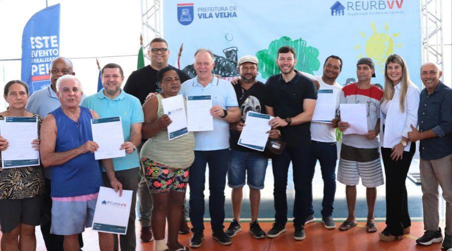 ​Posse de imóveis entregue a mais de 80 famílias de Jabaeté