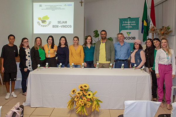 Prefeitura lança o Projeto SOS Abelhas com duas escolas contempladas em 2023