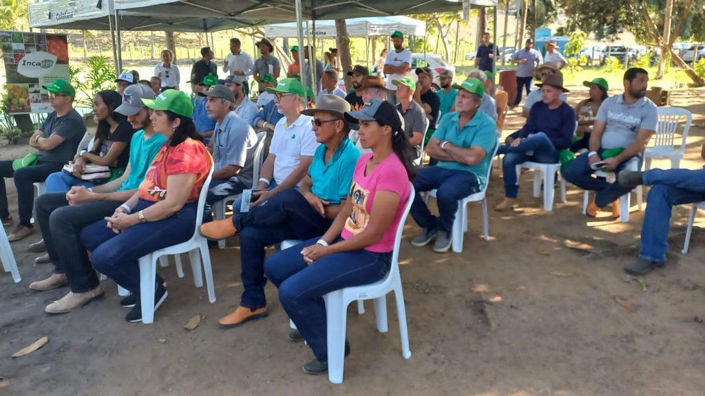 Dia de campo promove capacitação do setor pecuária leiteira