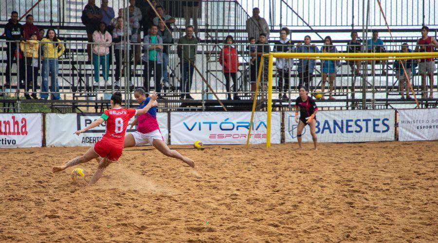Final de semana em Vila Velha têm final de futebol infantil e beach soccer