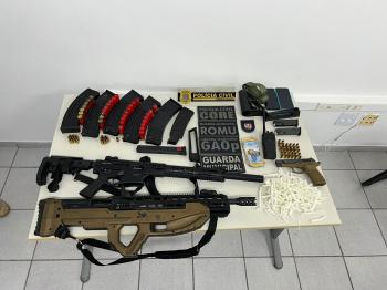 Guarda de Vitória apreende armas em morro da capital