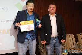 Prefeito Euclério Sampaio recebe prêmio “Prefeito Inovador” por ações de tecnologia desenvolvidas na cidade