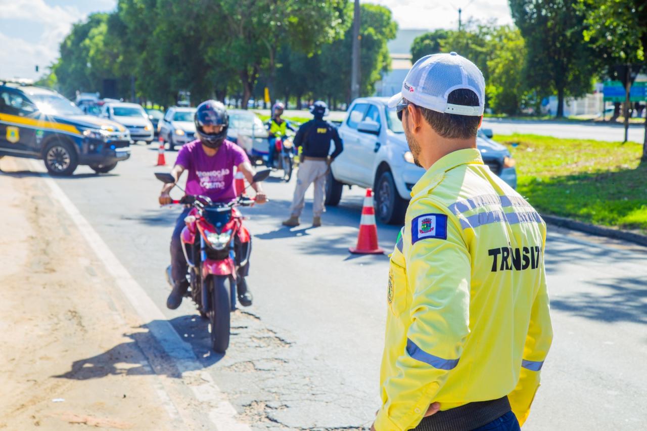 Prefeitura participa de ação de promoção e prevenção para marcar o dia do motociclista