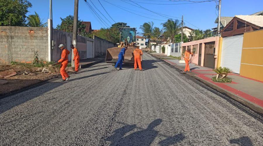 Secretaria de Obras leva infraestrutura a vias do bairro Interlagos