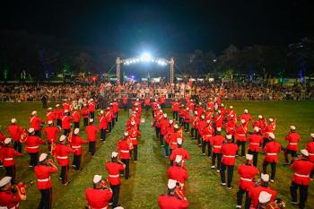 Emoção dá o tom à apresentação de bandas da Marinha do Brasil no Pedra da Cebola