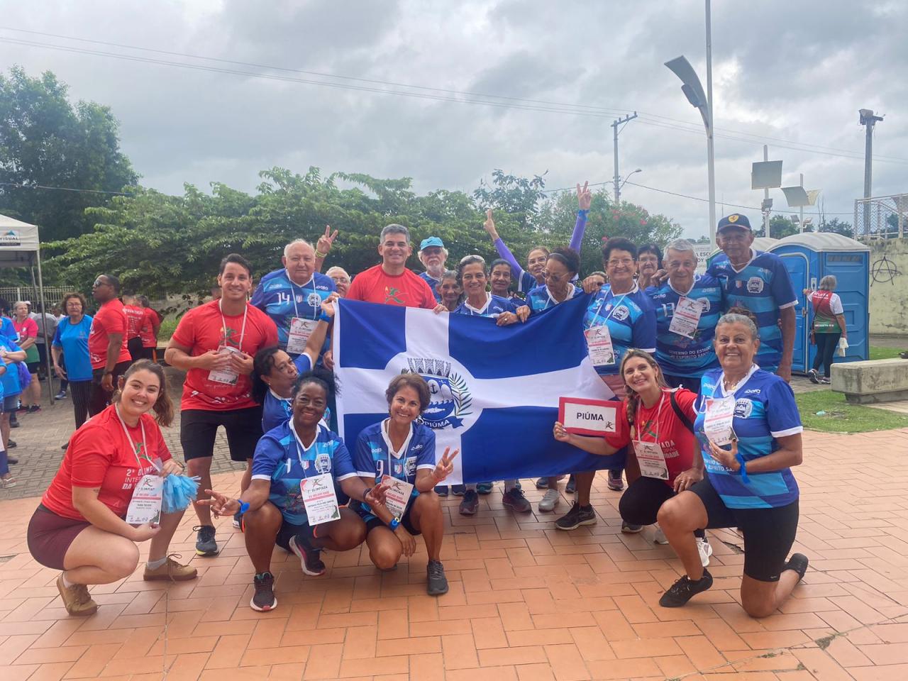 Idosos de piuma fazem sucesso na 2 olimpiada intermunicipal do sul do estado