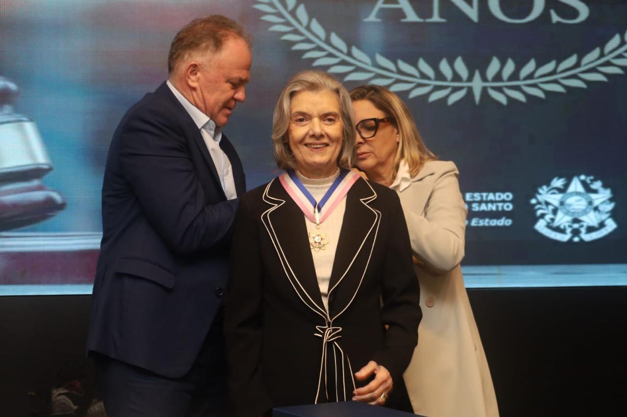 Ministra do STF, Carmén Lúcia, é homenageada com comenda Jerônymo Monteiro
