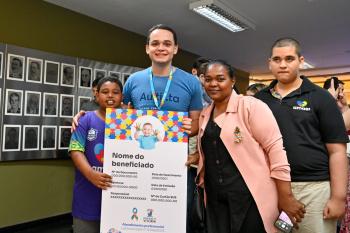 Vitória inicia emissão das carteiras de identificação para pessoas com autismo