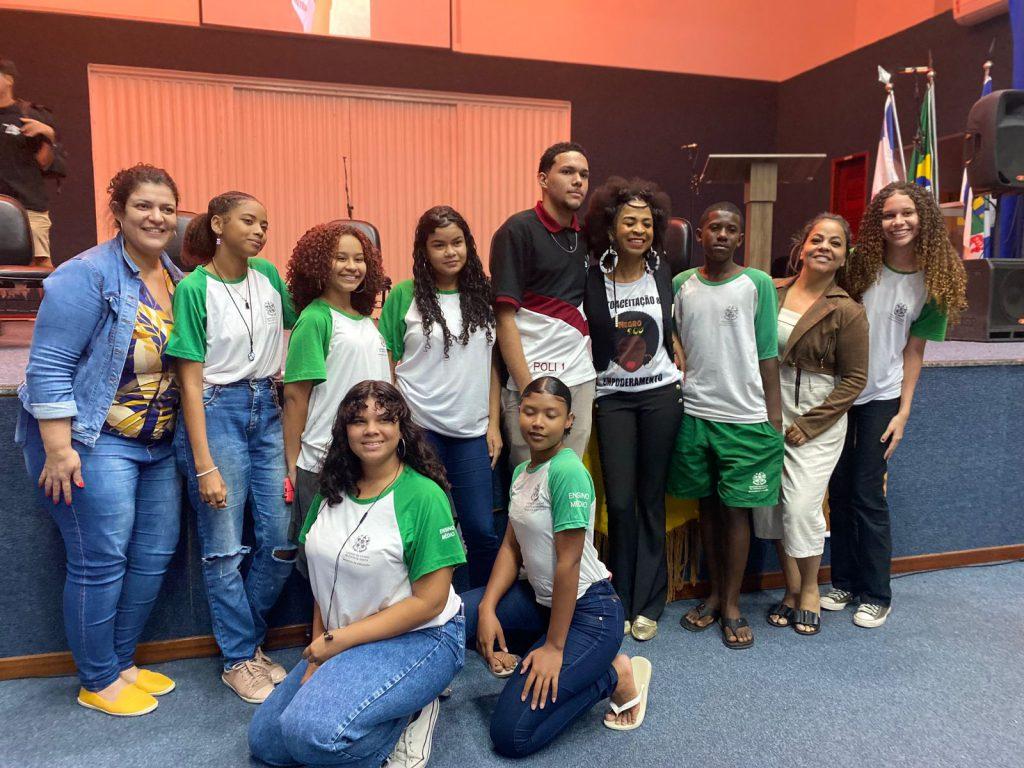 Linhares sedia 1ª conferência municipal da Juventude