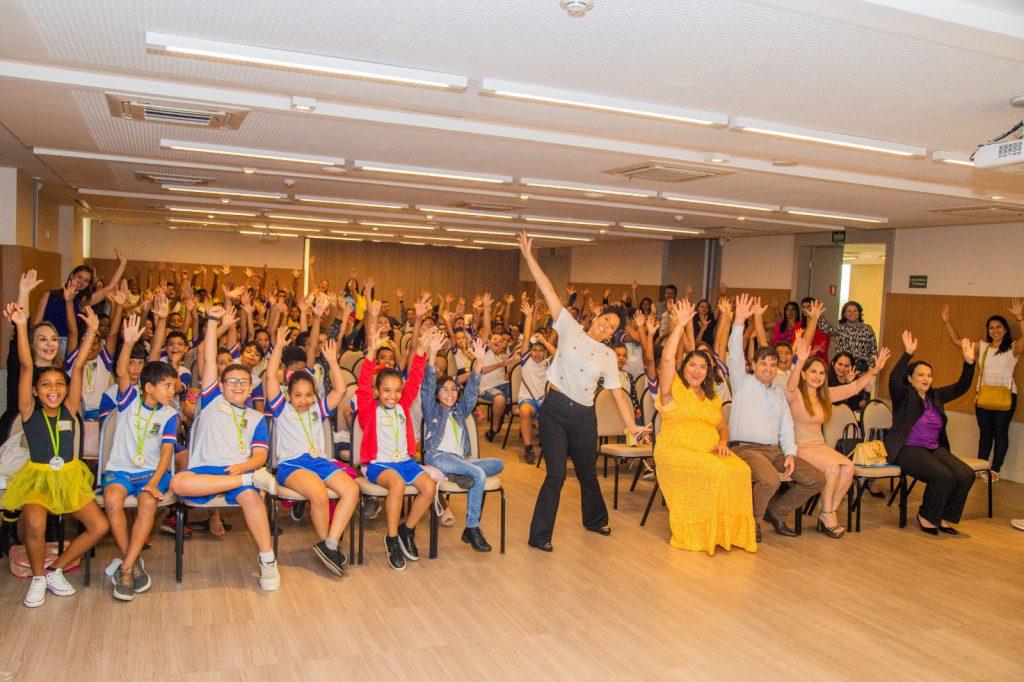 Primeira turma de guardiões das abelhas é formada por estudantes das escolas da rede municipal de Linhares