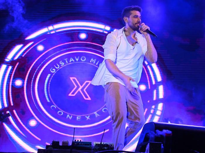 Vitória 472 anos: animação marca abertura de shows em Camburi