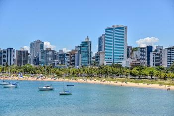 Vitória é considerada a segunda melhor cidade para morar à beira da praia