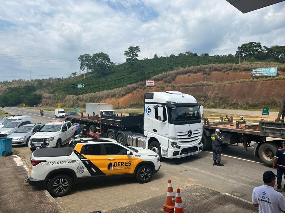 DER-ES participa de Operação Carga Pesada em Colatina