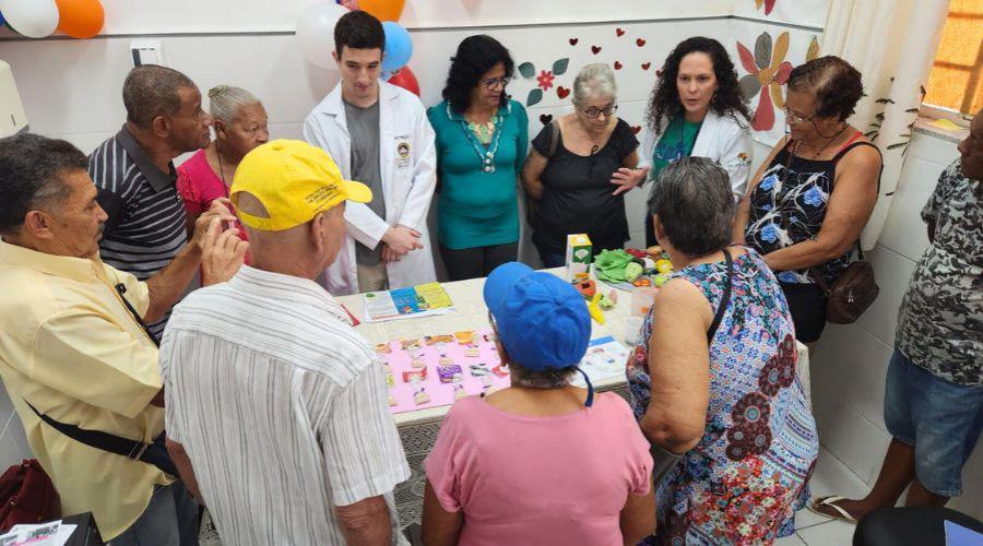 ​Idosos recebem orientações sobre controle e prevenção de diabetes