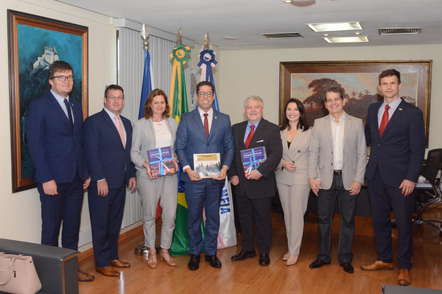 Presidente da Assembleia recebe comitiva da República Tcheca