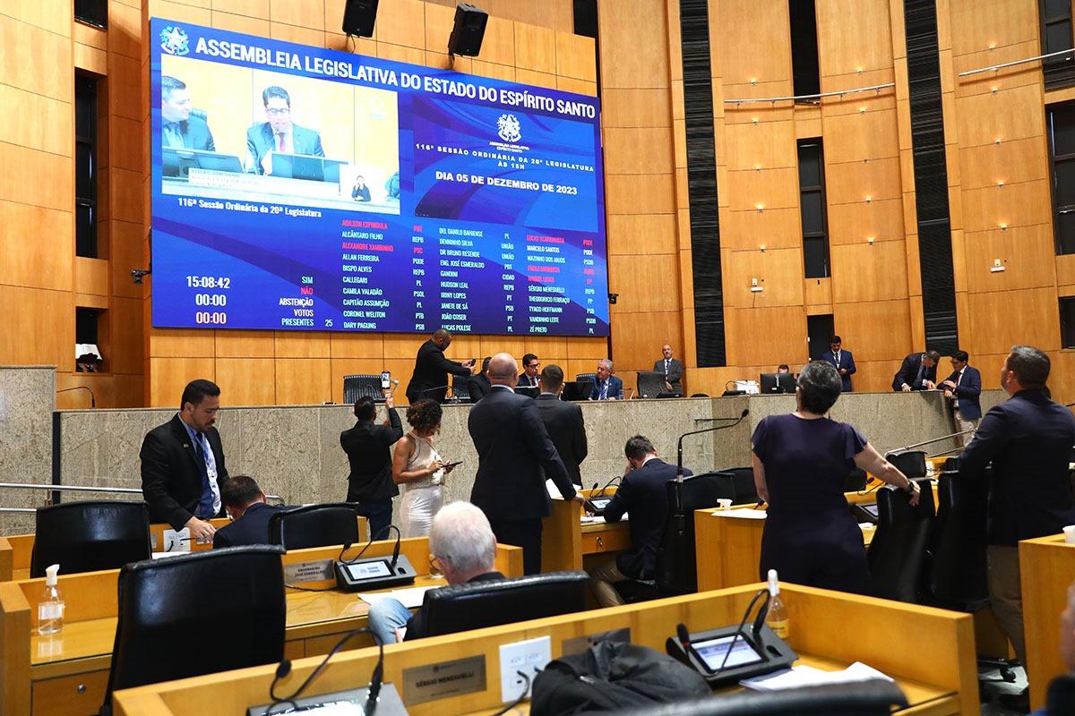 Deputados aprovam a nova Lei de Licenciamento Ambiental e a Redução da Alíquota de ICMS do Gás Natural para indústria