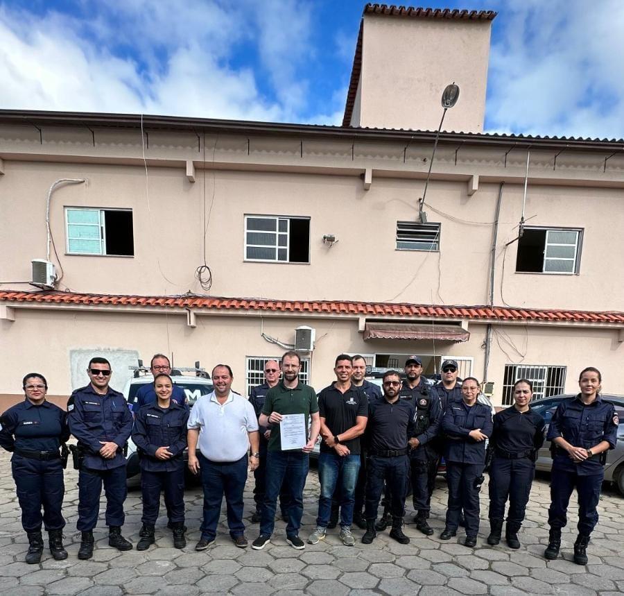 Homenagem aos agentes de segurança em Anchieta