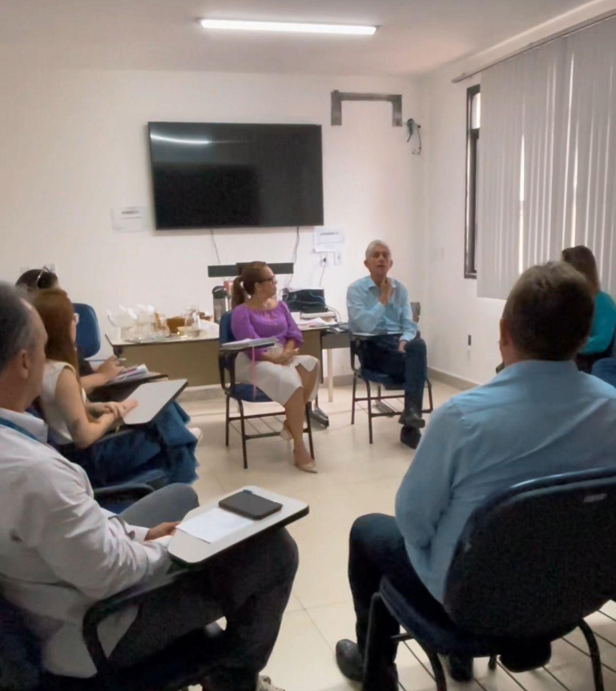 Primeira reunião técnica para implantação do novo hospital Silvio Avidos é realizada em Colatina